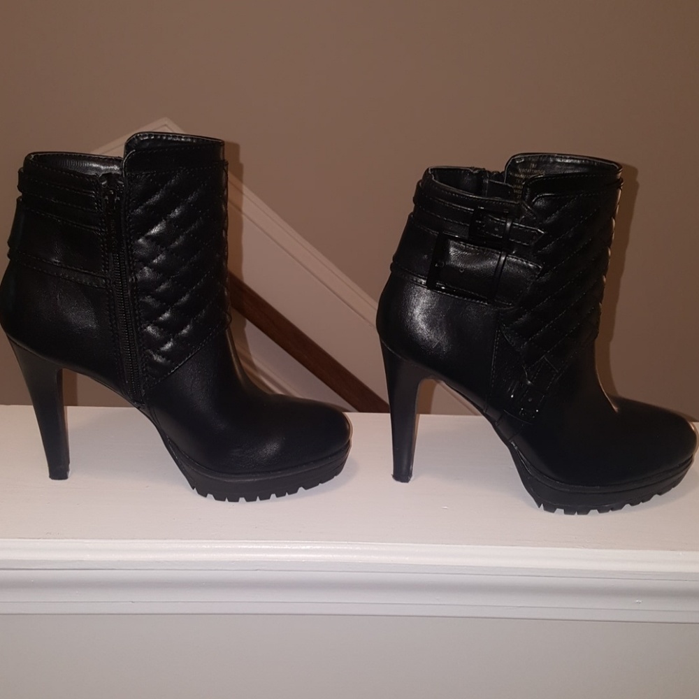 Nine West stylish bootie